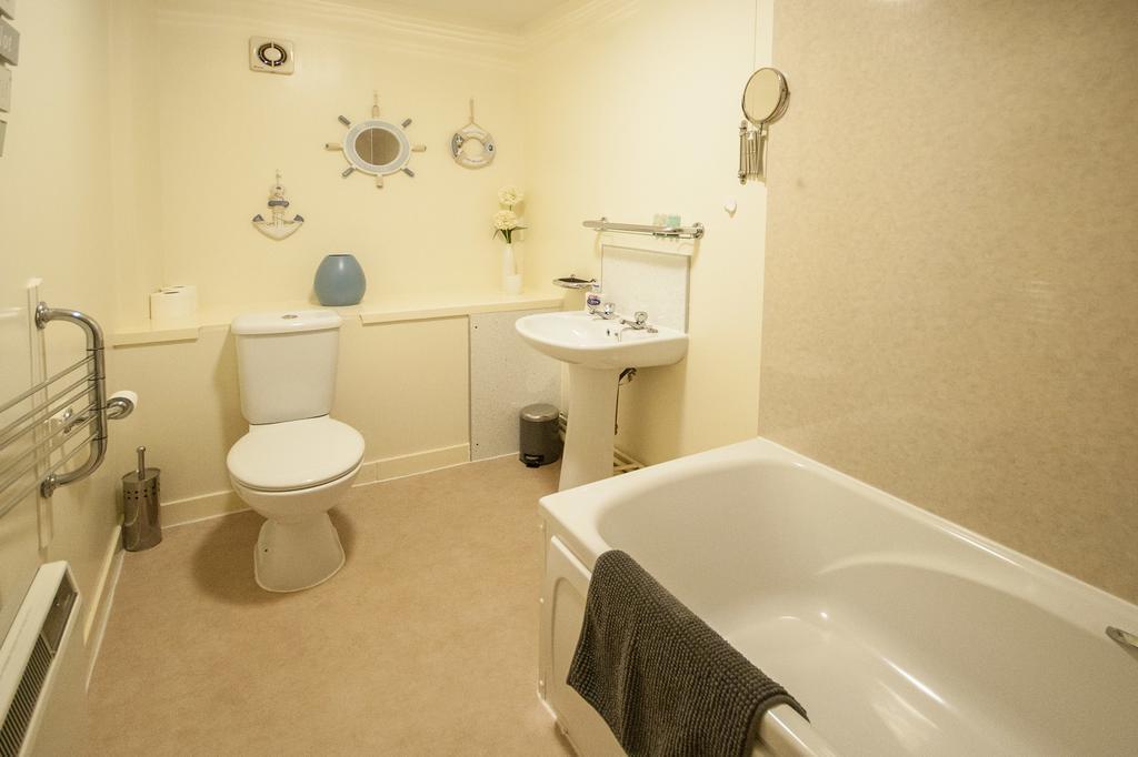 3 Varis Apartments Форрес Экстерьер фото